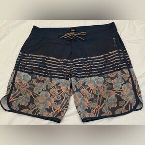 Far West mens size 38 Navy funghi motif Swim Trunks